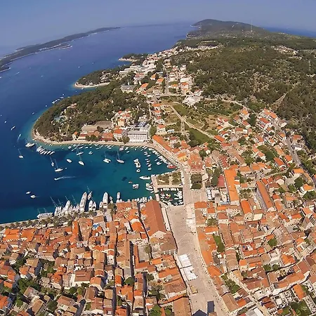 1 Bedroom Stunning Apartment In Hvar 公寓 赫瓦尔